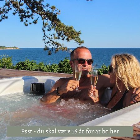 Fredensborg Badehotel Rønne Εξωτερικό φωτογραφία