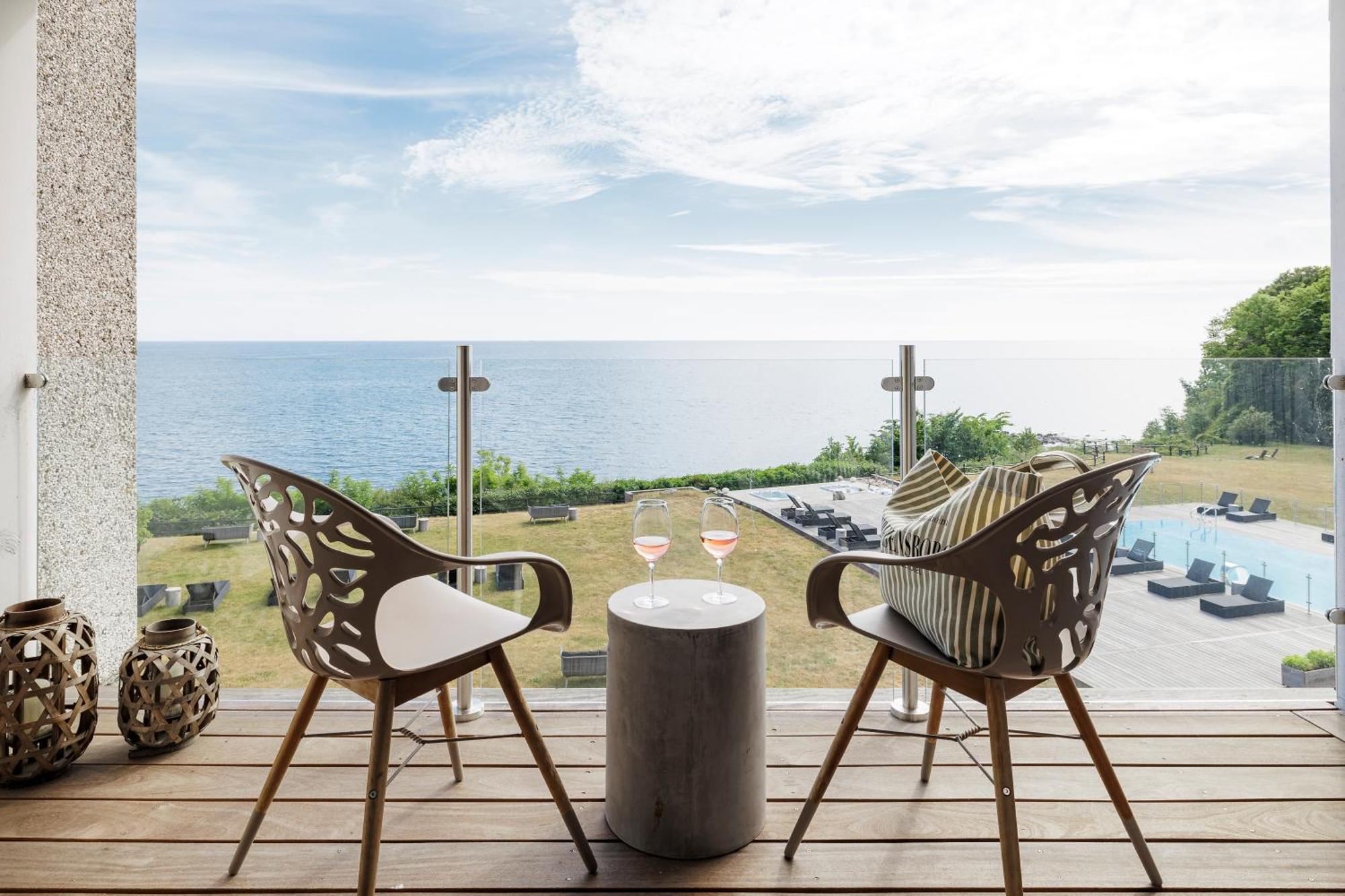 Fredensborg Badehotel Rønne Εξωτερικό φωτογραφία