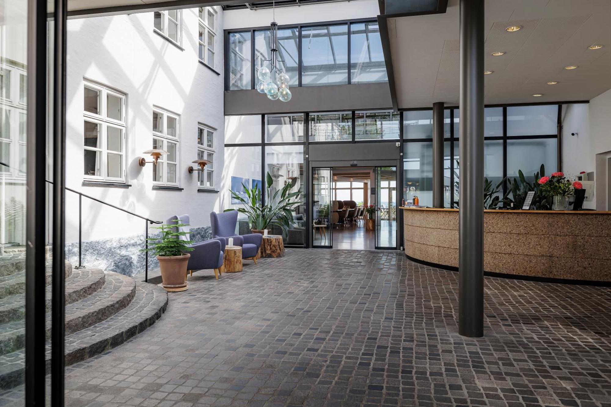 Fredensborg Badehotel Rønne Εξωτερικό φωτογραφία